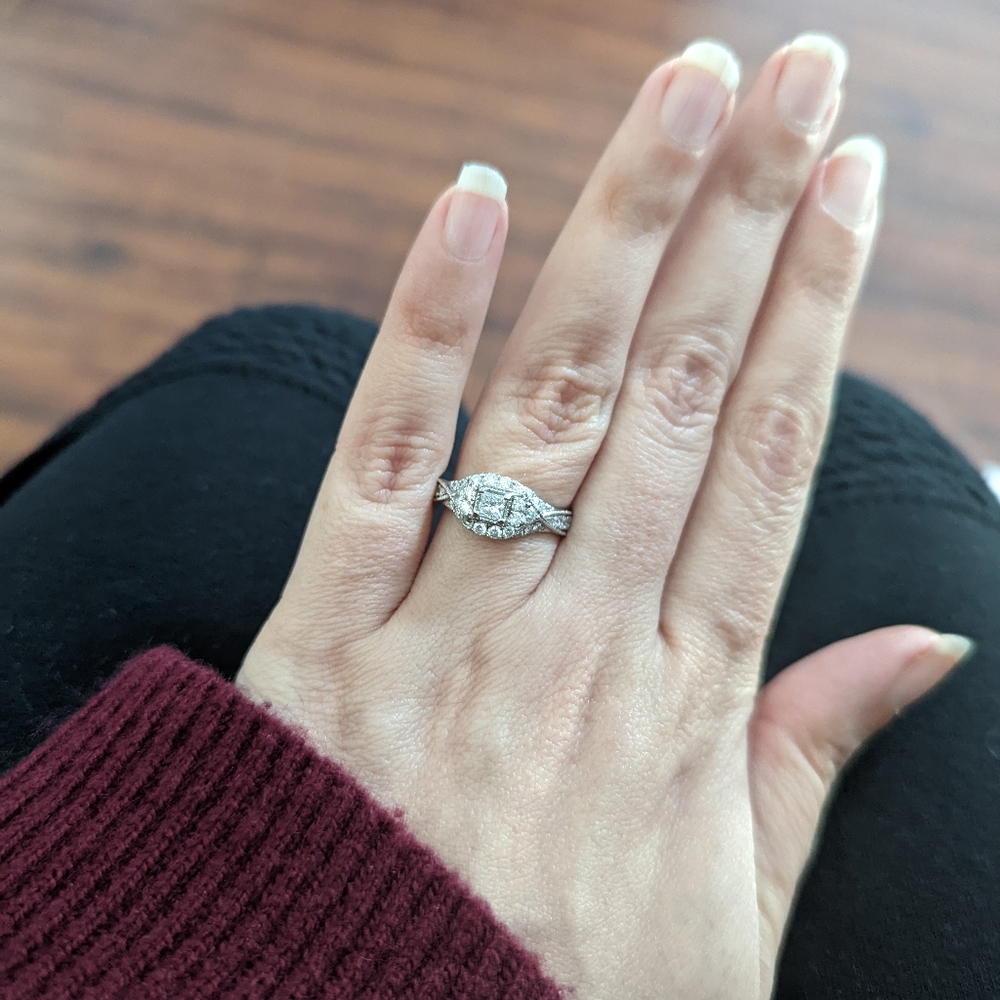 14K Diamond Engagement Ring